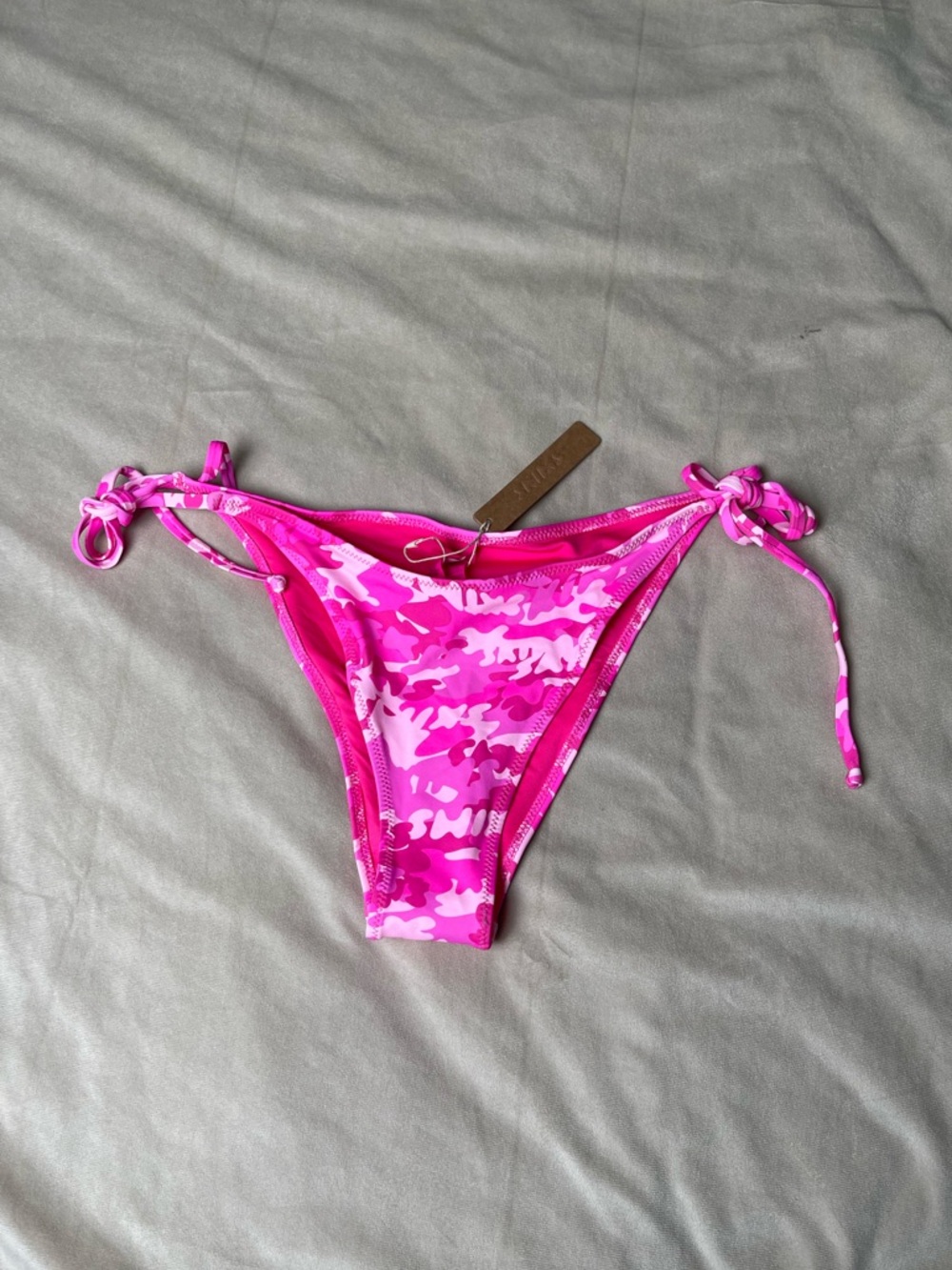 SKIMS Pink Camo Dippy Tie-Side Bikini Bottoms NWT Medium